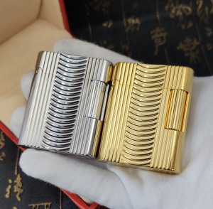 Luxury Womens Lighter ST Dupont Gold Finish Lighter A168PP380 AA158862