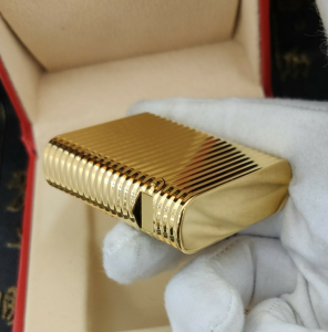 Luxury Womens Lighter ST Dupont Gold Finish Lighter A168PP380 AA158864