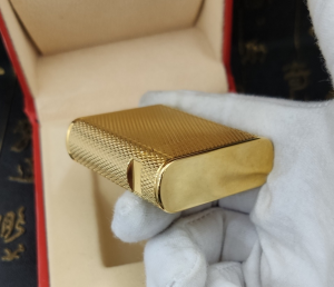 Luxury Womens Lighter ST Dupont Gold Finish Lighter A168PP380 AA158865