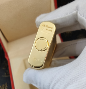 Luxury Womens Lighter ST Dupont Gold Finish Lighter A168PP380 AA158865