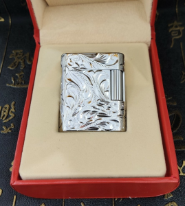 Luxury Womens Lighter ST Dupont Silver Finish Lighter A168PP380 AA158861