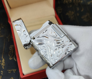 Luxury Womens Lighter ST Dupont Silver Finish Lighter A168PP380 AA158861