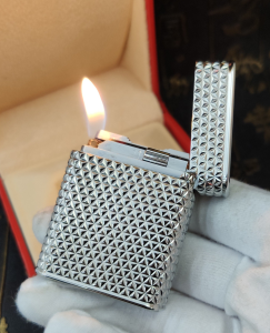Luxury Womens Lighter ST Dupont Silver Finish Lighter A168PP380 AA158868
