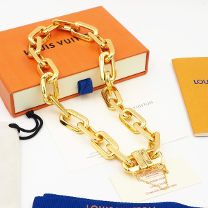 Luxury Womens Jewelry Louis Vuitton Necklace LV Edge Gold Necklace A152PP220 AA159700