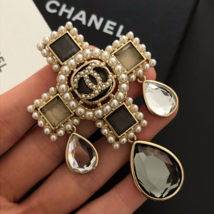 Chanel Brooch Chanel Pearls CC Drop Brooch 