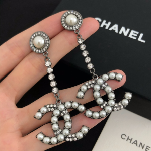 Chanel Earrings Chanel CC Pearls Earrings 