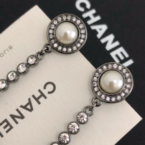 Luxury Womens Jewelry Chanel Earring Chanel CC Pearls Earring A39PP140 AA159874