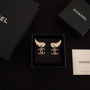 Luxury Womens Jewelry Chanel Earring Chanel Crystals CC Earring A39PP130 AA159896