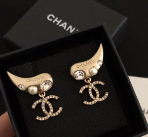 Luxury Womens Jewelry Chanel Earring Chanel Crystals CC Earring A39PP130 AA159896