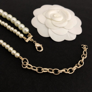 Luxury Womens Jewelry Chanel Necklace Chanel Pearls CC Necklace A39PP190 AA159882
