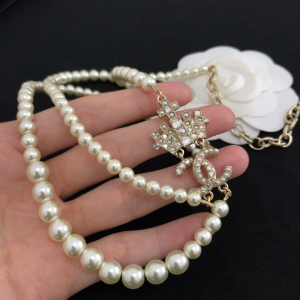 Luxury Womens Jewelry Chanel Necklace Chanel Pearls CC Necklace A39PP190 AA159882
