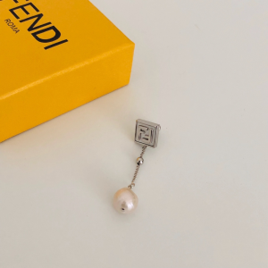 Luxury Womens Jewelry Fendi Silver Forever Fendi Single Earring A39PP130 AA159891