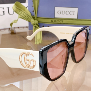 Gucci Luxury Sunglasses GG0956 