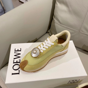 Luxury Womens Shoes Loewe Pearl Runner Sneaker in Green 35 To 40 A136PP480 AA160186