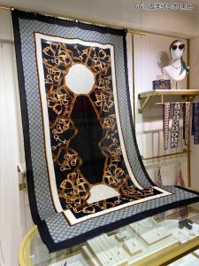 Gucci GG Silk Scarf Black 