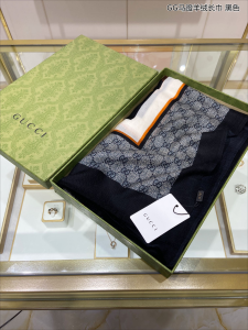 Luxury Womens Scarf Gucci GG Silk Scarf in Black 110x200CM A151PP260 AA160285