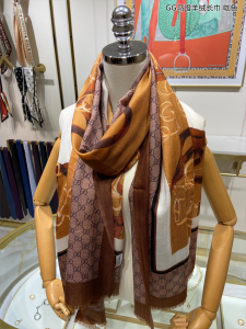 Luxury Womens Scarf Gucci GG Silk Scarf in Brown 110x200CM A151PP260 AA160286