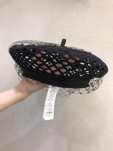 Luxury Womens Hat Dior Mesh Beret with Veil in Black Cotton A154PP580 AA161357