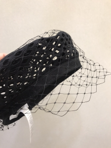 Luxury Womens Hat Dior Mesh Beret with Veil in Black Cotton A154PP580 AA161357