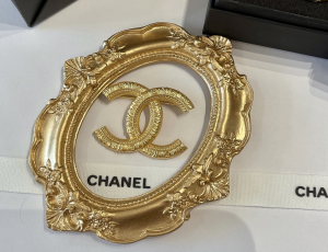 Luxury Womens Jewelry Chanel Brooch Chanel Vintage Gold CC Brooch A152PP120 AA161344