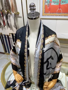 Luxury Womens Scarf Chanel CC Logo Silk Scarf in Black 110x200CM A151PP280 AA161092