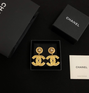 Luxury Womens Jewelry Chanel Earring Chanel Crystals CC Logo Earring A39PP155 AA161562