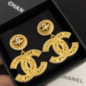 Luxury Womens Jewelry Chanel Earring Chanel Crystals CC Logo Earring A39PP155 AA161562