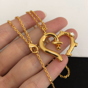 Luxury Womens Jewelry Chloe Hearty Pendant Necklace A39PP115 AA161574