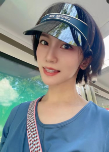 Luxury Womens Hat Dior Diorclub V1U Visor in Blue A144PP280 AA161945