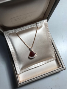 Luxury Womens Jewelry Bvlgari Divas Dream Necklace in Red A205PP300 AA162338