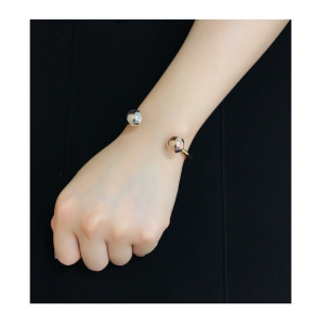 Luxury Womens Jewelry Louis Vuitton Studdy Open Bangle Bracelet A205PP190 AA162339