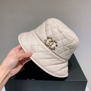 Luxury Womens Hats Chanel White Cannage Chain CC Bucket Hat A144PP100 AA162918