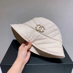 Luxury Womens Hats Chanel White Cannage Chain CC Bucket Hat A144PP100 AA162918