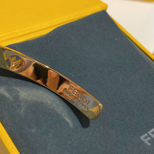 Luxury Womens Jewelry Fendi F IS Fendi Crystals Bracelet A152PP140 AA163256