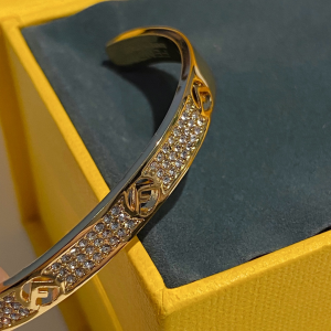 Luxury Womens Jewelry Fendi F IS Fendi Crystals Bracelet A152PP140 AA163256