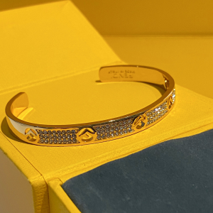 Luxury Womens Jewelry Fendi F IS Fendi Crystals Bracelet A152PP140 AA163256
