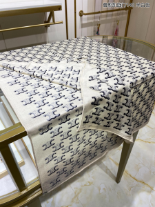 Luxury Womens Scarf Celine Beige Triomphe Silk Scarf 140x140CM A151PP250 AA162924