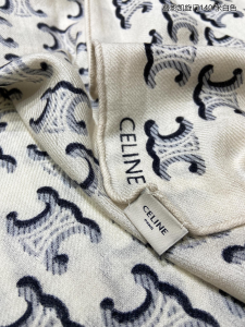 Luxury Womens Scarf Celine Beige Triomphe Silk Scarf 140x140CM A151PP250 AA162924