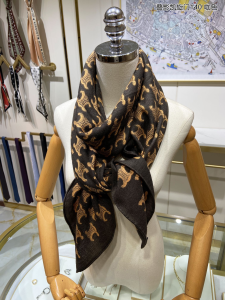 Luxury Womens Scarf Celine Brown Triomphe Silk Scarf 140x140CM A151PP250 AA162925