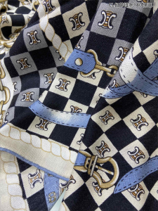 Luxury Womens Scarf Celine Triomphe Silk Scarf in Black 140x140CM A151PP300 AA162954