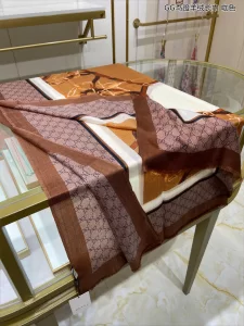 Luxury Womens Scarf Gucci GG Jacquard Silk Scarf in Brown 110x200CM A151PP260 AA162964