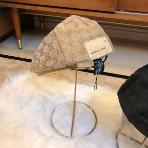 Luxury Womens Hat Gucci GG Cotton Drill Flat Cap Hat in Beige A190PP90 AA163345