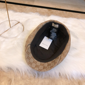 Luxury Womens Hat Gucci GG Cotton Drill Flat Cap Hat in Beige A190PP90 AA163345