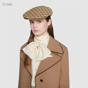 Luxury Womens Hat Gucci GG Cotton Drill Flat Cap Hat in Beige A190PP90 AA163345