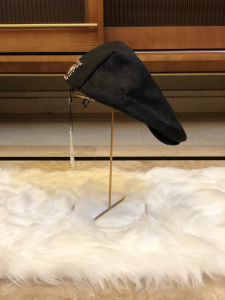 Luxury Womens Hat Gucci GG Cotton Drill Flat Cap Hat in Black A190PP90 AA163346