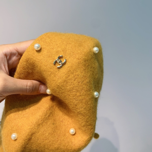 Luxury Womens Hats Chanel Yellow Wool Beret Hat with Pearls A190PP100 AA163876