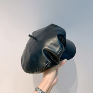 Luxury Womens Hats Dior Black Leather Newsboy Cap Hat A190PP100 AA163873