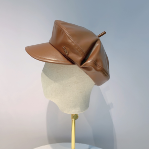 Luxury Womens Hats Dior Brown Leather Newsboy Cap Hat A190PP100 AA163872