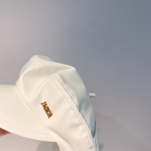 Luxury Womens Hats Dior White Leather Newsboy Cap Hat A190PP100 AA163874