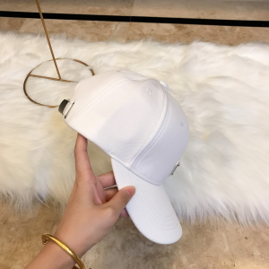 Luxury Womens Hats Prada Triangle Logo White Cotton Baseball Hat A190PP95 AA163914